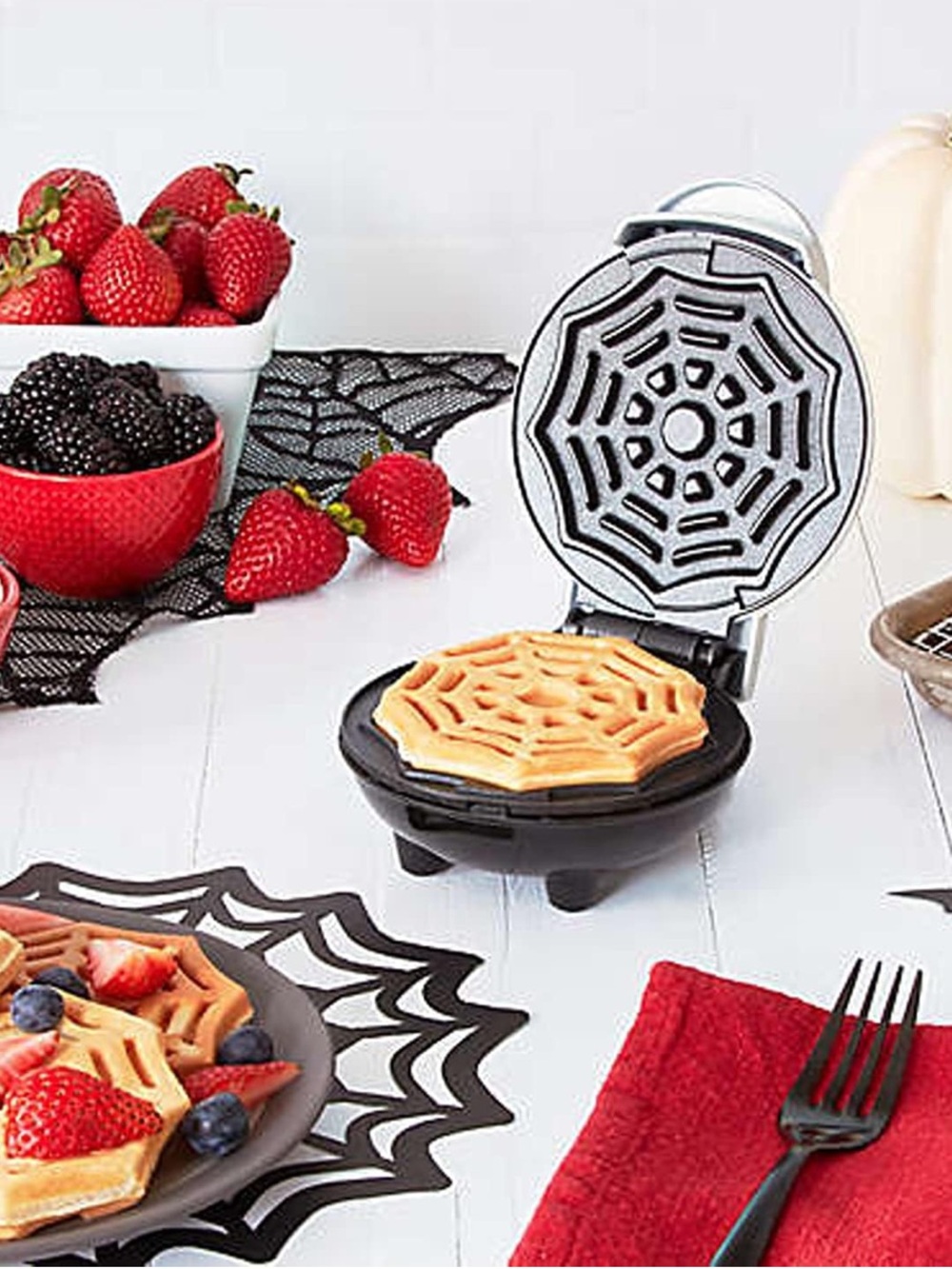 Dash Spiderweb Mini Waffle Maker - Picture 9 of 10